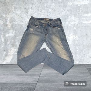 711 Mid Rise Stretch Skinny Jeans